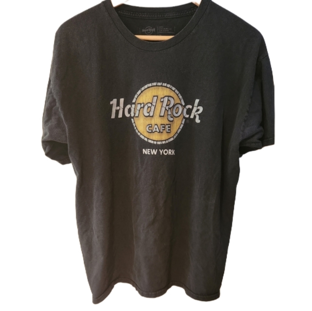 Vintage Hard Rock Cafe New York Black Tee with Gold Logo 100% Cotton